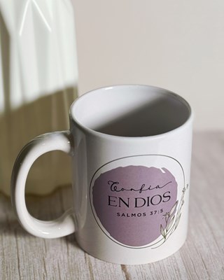 Confía en Dios | Taza Minimalista (Cerámica)